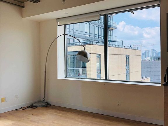 3rd image of 25 Oxley St #1409