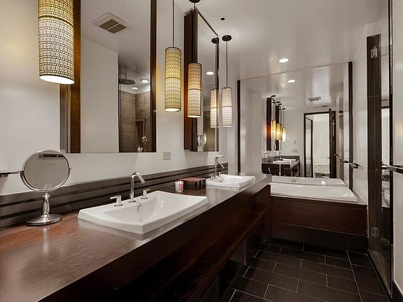 4th image of 40 Broad St APT 27H