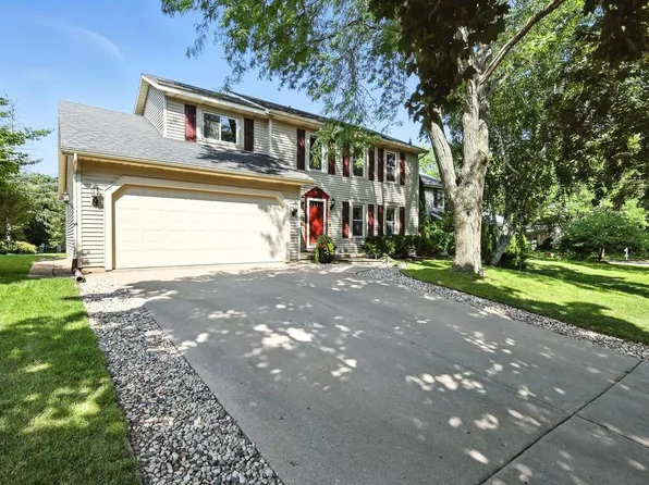 6 Oak Glen Court, Madison, WI 53717