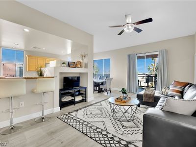 79 Agate Ave #207, Las Vegas, NV, 89123