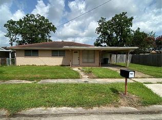 2312 Riverland Dr, Chalmette, LA 70043