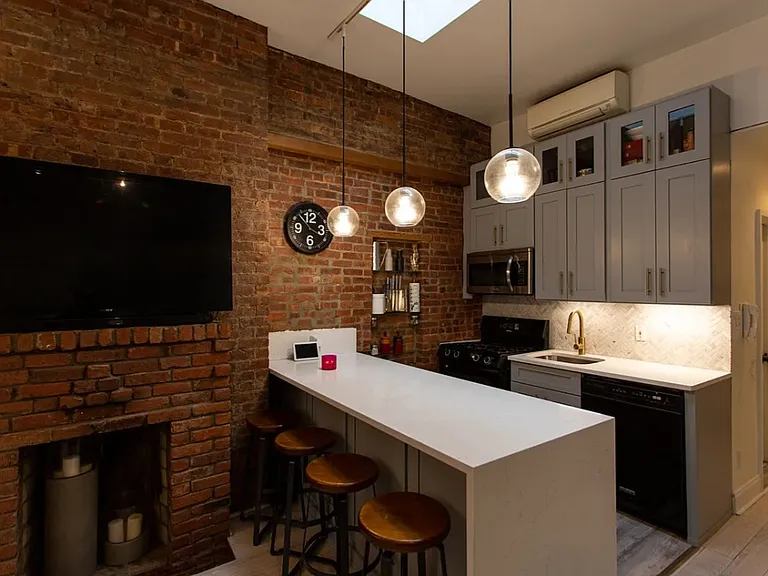 36 W 96th St #8 — Photo 4