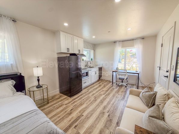 2521 Columbia St #102