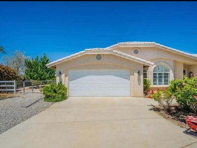 1086 Hollister Rd, Pinon Hills, CA, 92372