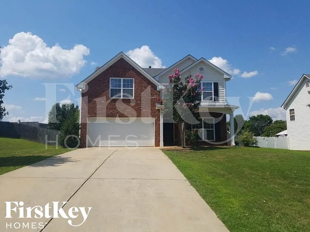 4 bed, 2.5 bath, 2276 sqft, $2,665 — Photo 1