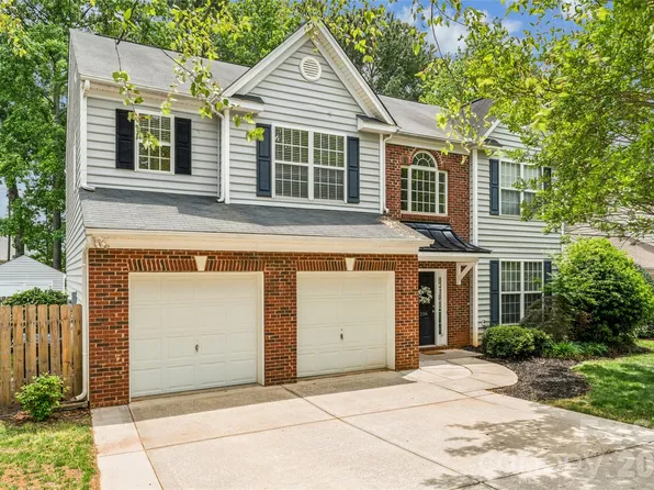 1206 E Arrow Lake Ct, Indian Land, SC 29707