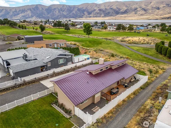 210 SW Pear Place, Mattawa, WA 99349