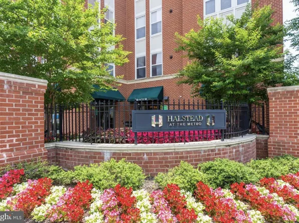 2655 Prosperity Ave, Fairfax, VA