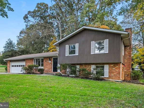 1759 Daisey Ct, Millersville, MD 21108