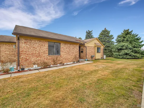 37199 Glenbrook Dr, Clinton Township, MI 48036