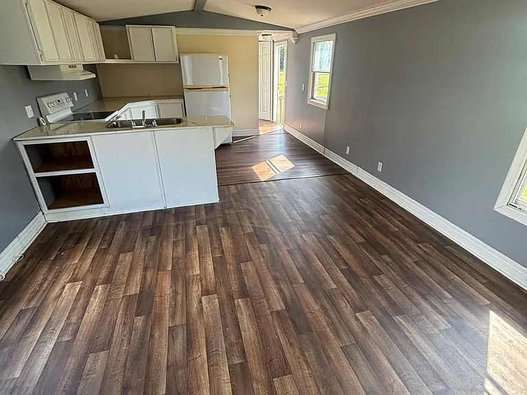 3055 Alice Dr — Photo 3