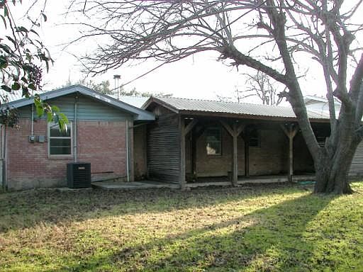 2nd image of 1405 W Avenue B