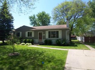 374 Charterhouse Ct, Canton, MI 48188