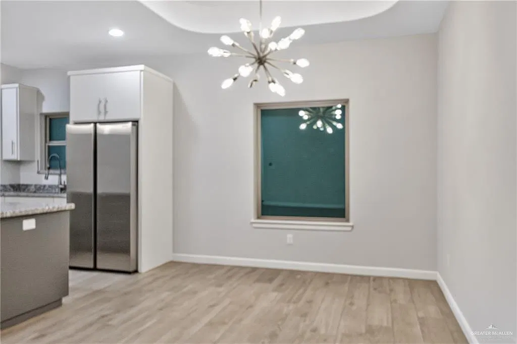 3 bed, 2.0 bath, 1523 sqft, $1,950 — Photo 4
