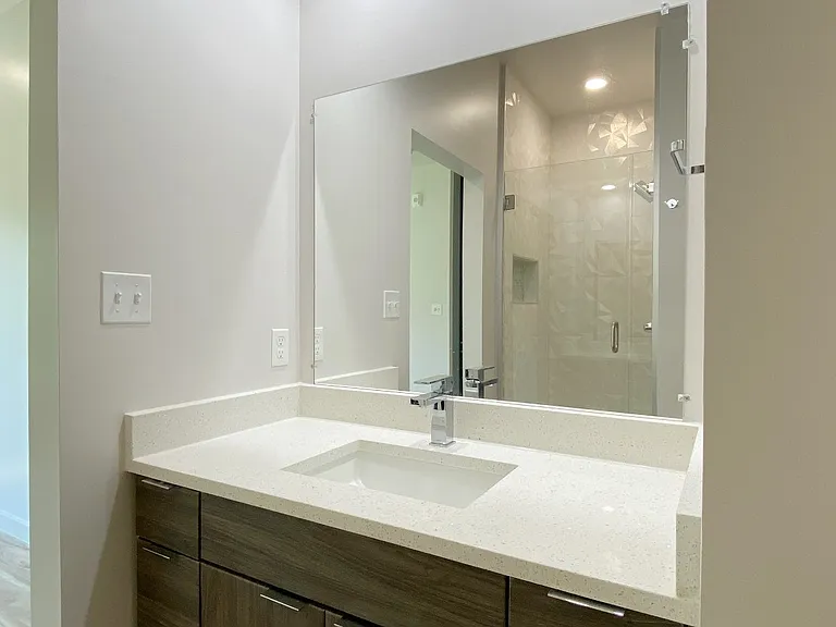 1683 Midtown Pl #104 — Photo 8