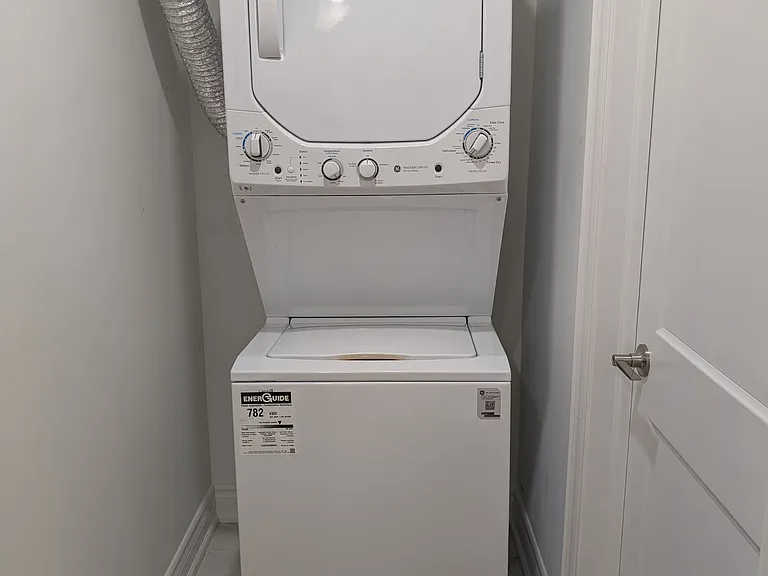 251 Meadow Rd #2 — Photo 5