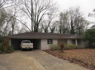 318 McAuley Dr, Vicksburg, MS 39183