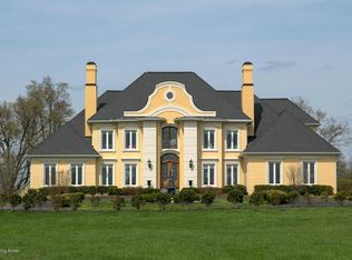 2013 L Esprit Pkwy, La Grange, KY 40031