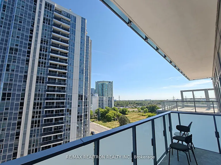 8 Olympic Garden Dr #911 — Photo 19