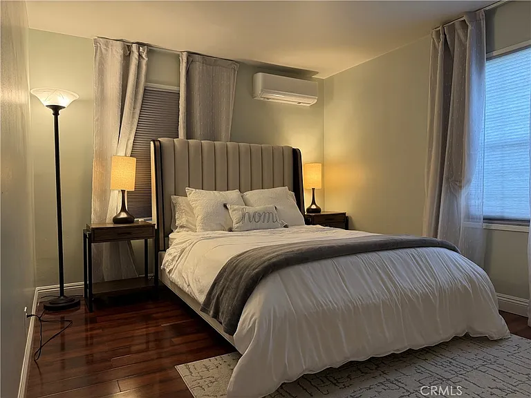 830 N Olive Ave — Photo 23