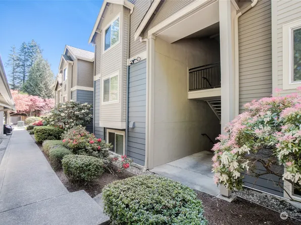 19404 Bothell Way NE #D-204, Bothell, WA 98011