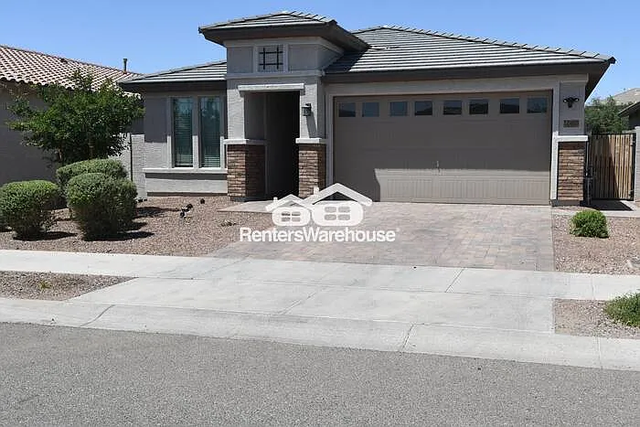 12480 N 174th Ln — Photo 1
