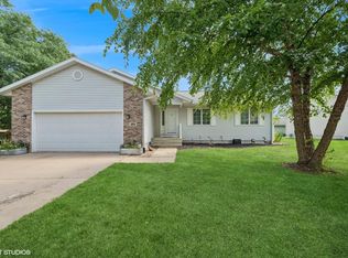 304 Park 26th St NW, Waverly, IA 50677