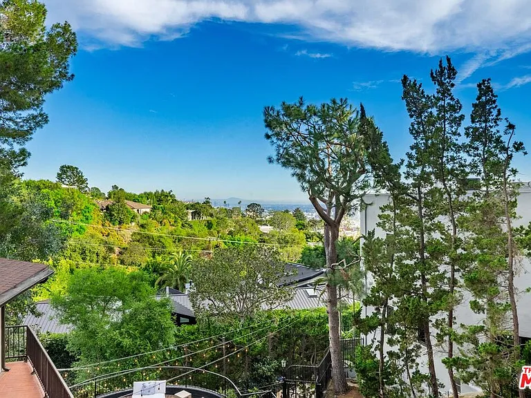 9305 Beverly Crest Dr — Photo 58