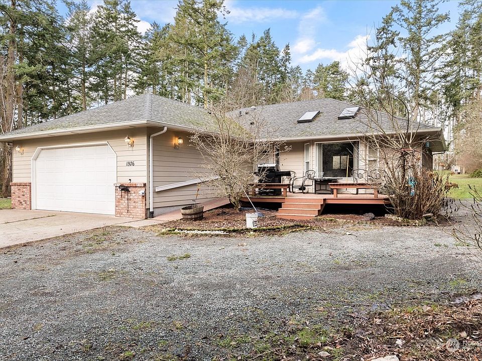 1st image of 1976 Briarwood Drive
