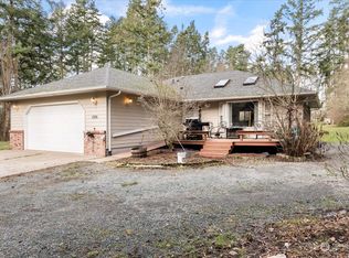 1976 Briarwood Dr, Oak Harbor, WA 98277