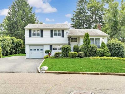 38 Henry Dr, Glen Cove, NY, 11542