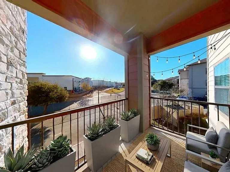 Carmel Canyon Apartments — Photo 14