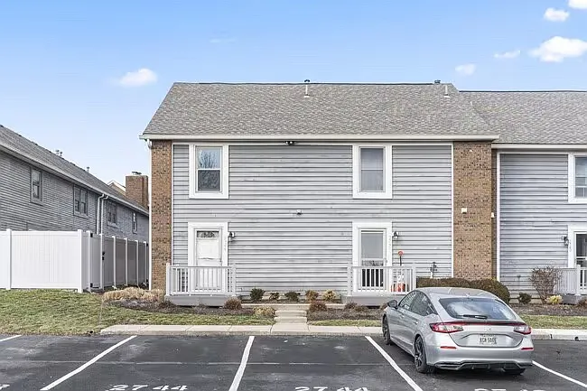 2744 Saltergate Dr — Photo 10