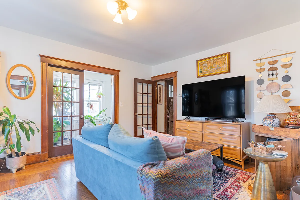 Building Photo - 54 Oakland St #54
