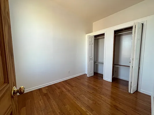 Rented by Oxford Property Group | media 12