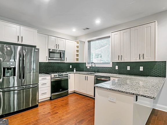 5th image of 3573 Orchard Cir