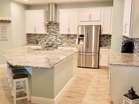 3rd image of 9003 Palm Key Avenue