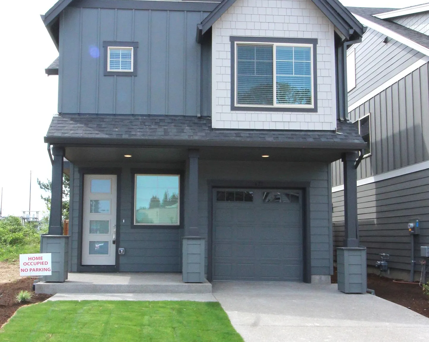 4 bed, 3.5 bath, 2410 sqft, $3,000 — Photo 1