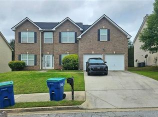 4925 Locherby Dr, Fairburn, GA 30213