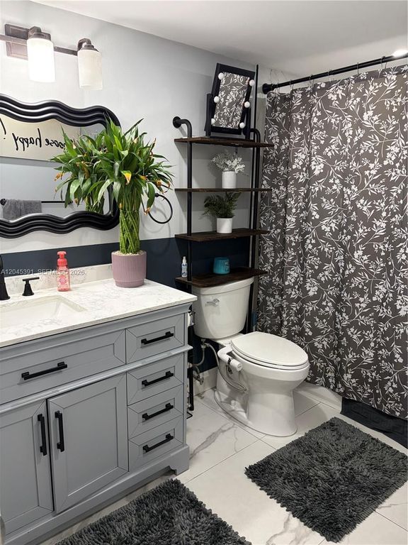109 Gardens Dr APT 104, Pompano Beach