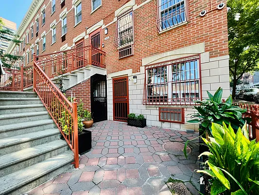 Rented by Corcoran | media 15