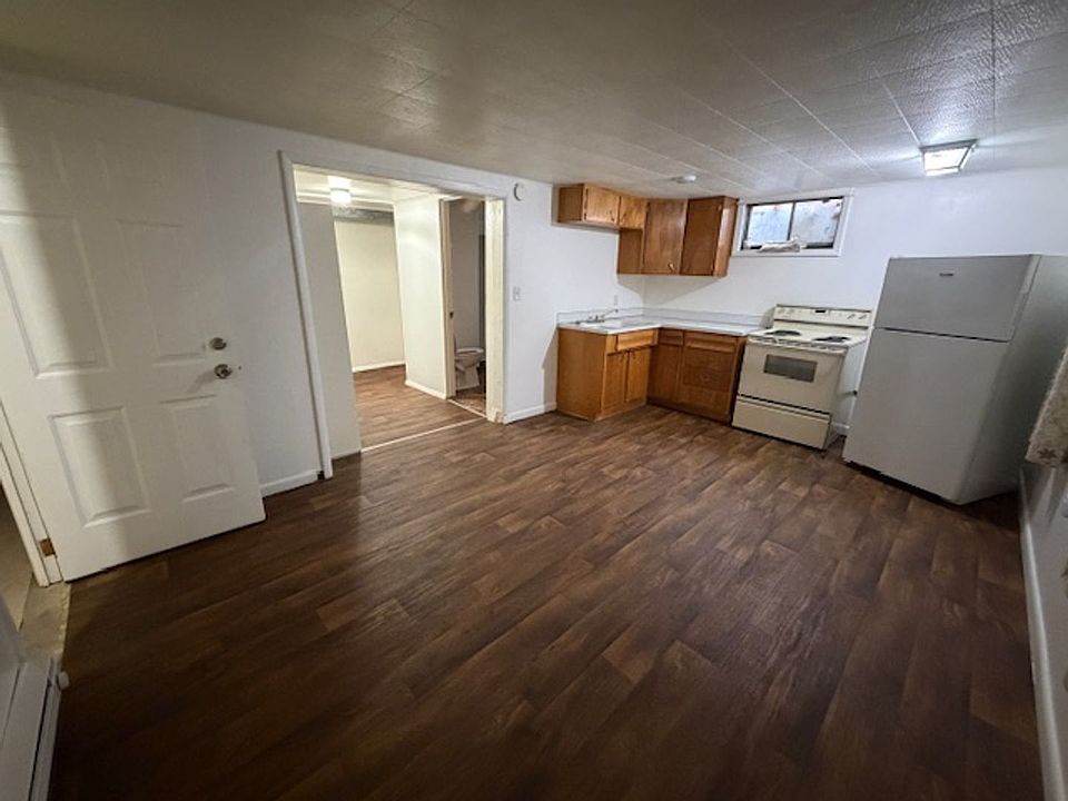 1st image of 932 Avenue B #7