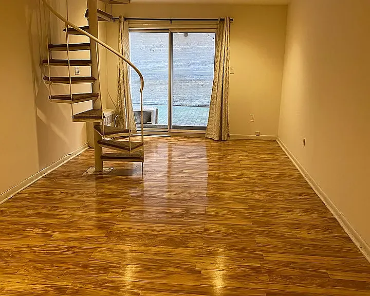 35 W 65th St #1C — Photo 3