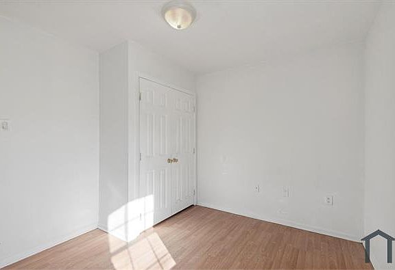 2nd image of 5151 Germantown Ave APT 2R