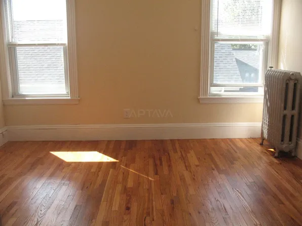 129 Summer St, Somerville, MA
