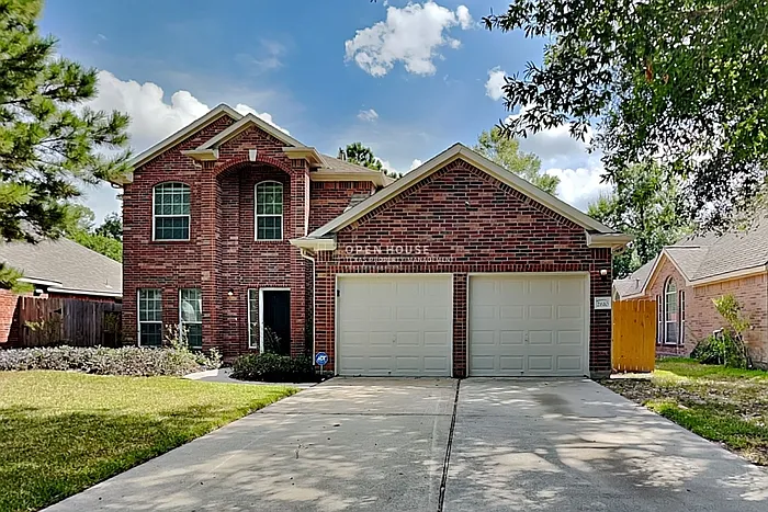2610 Hilldale Park Ln