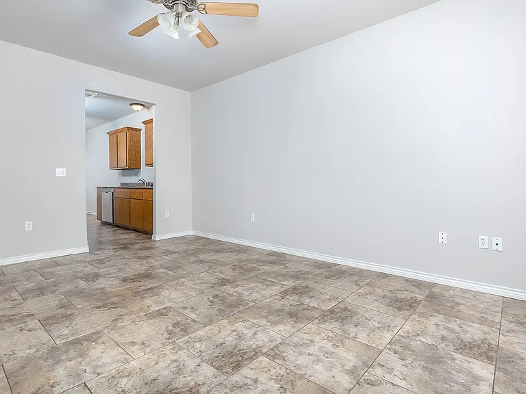 Walnut Creek Apartment Homes — Photo 18