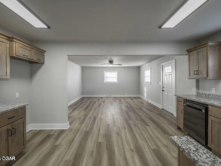 3312 S Joplin Ave — Photo 10