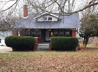 290 E Maryland Heights Rd, Decatur, IL 62526