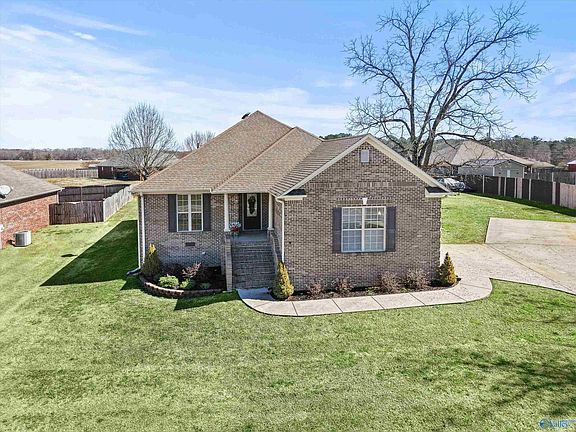 2nd image of 19374 Meadows Rd